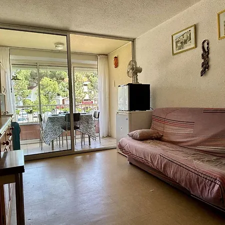 Apartment Deux Pieces Sur Ar070-005