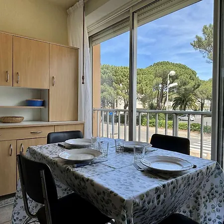 Deux Pièces Sur Ar070-005 Appartement